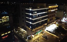 Diamond Hotel